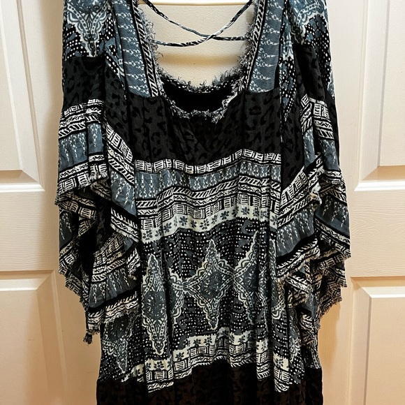 Charming Free People Preowned M mini tunic dress, bell or angel wing sleeves EX - Picture 2 of 9